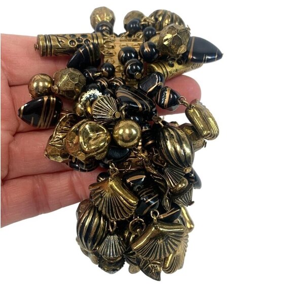 Shell Charm Bracelet Stainless Steel Accordion Band Antique Gold Tone One Size - Picture 4 of 6